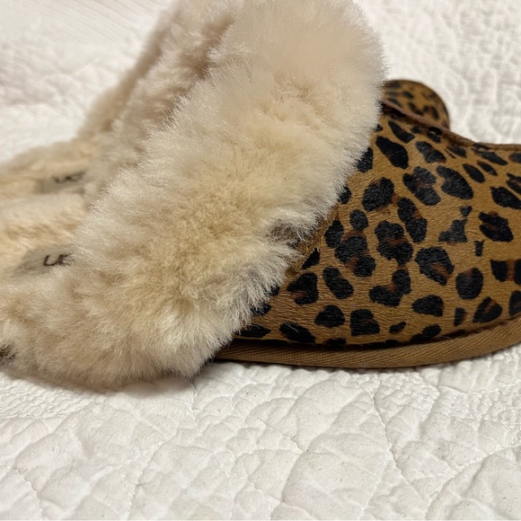 Women’s Ugg Scuffette II Water-Resistant Slipper - Picture 5 of 7